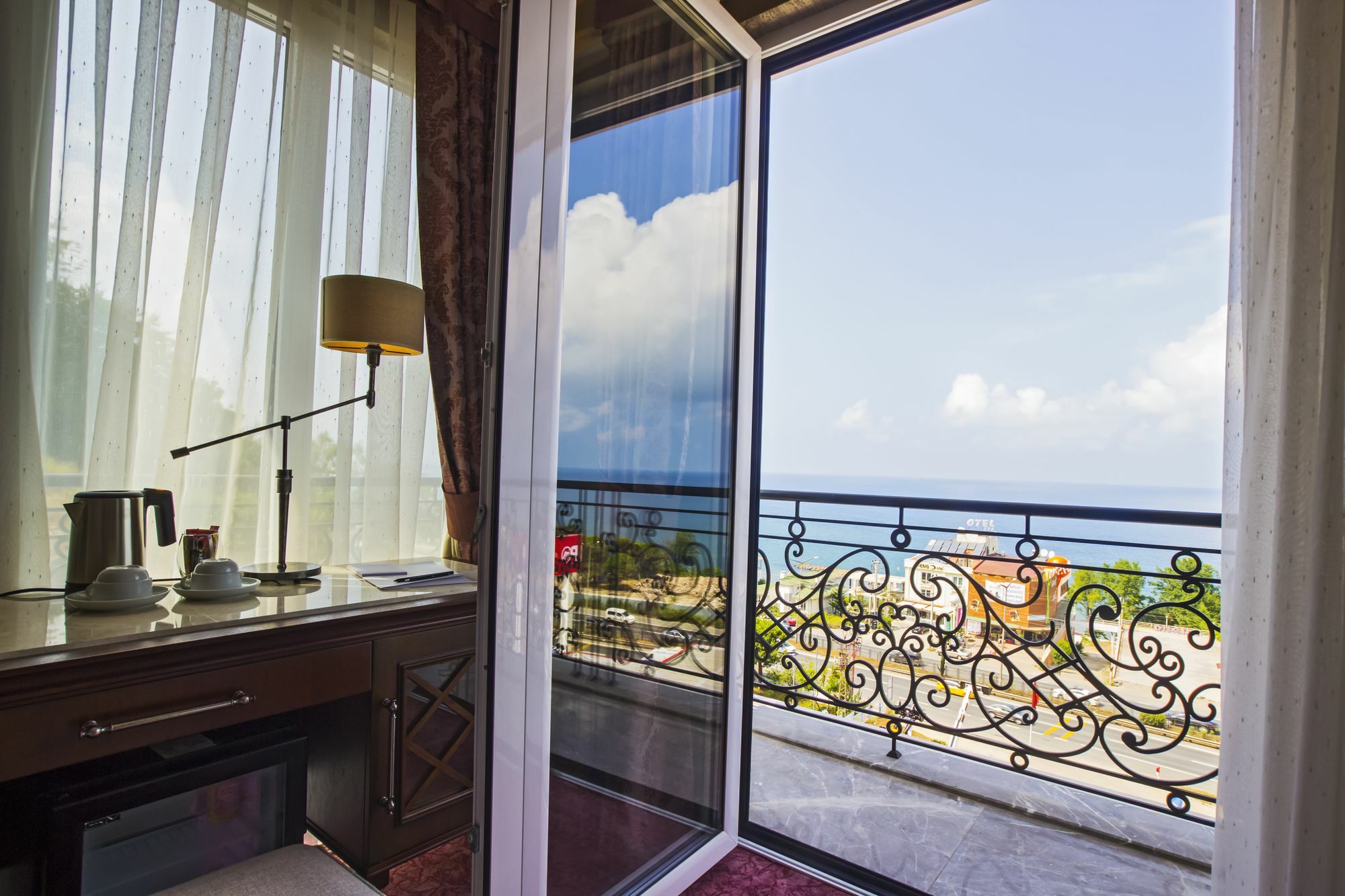 Mell Hotel Trabzon Exterior foto
